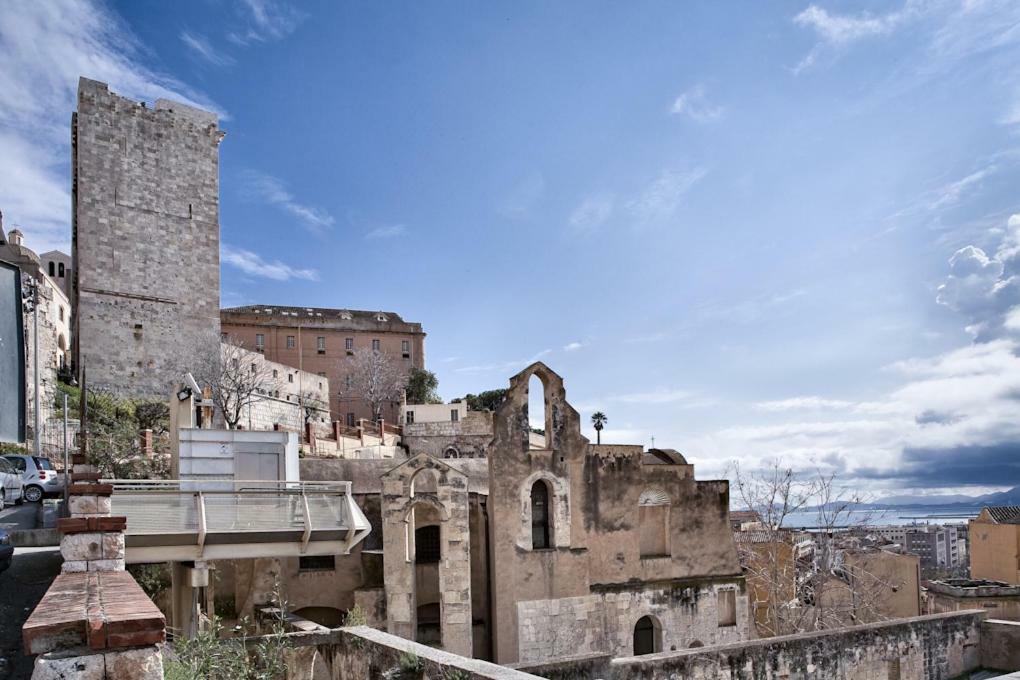 Hotel Grillo Assemini Bagian luar foto